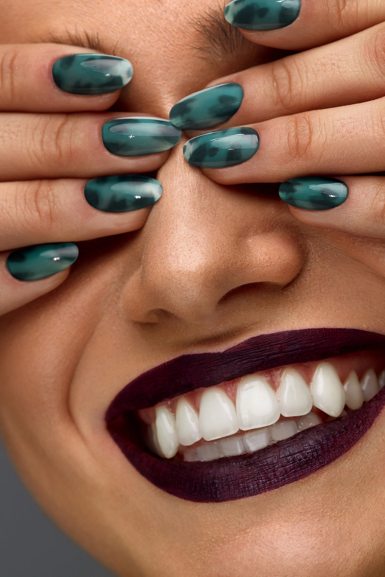Emerald Amber | Soft & Durable Press-On Nails - Bonmuz