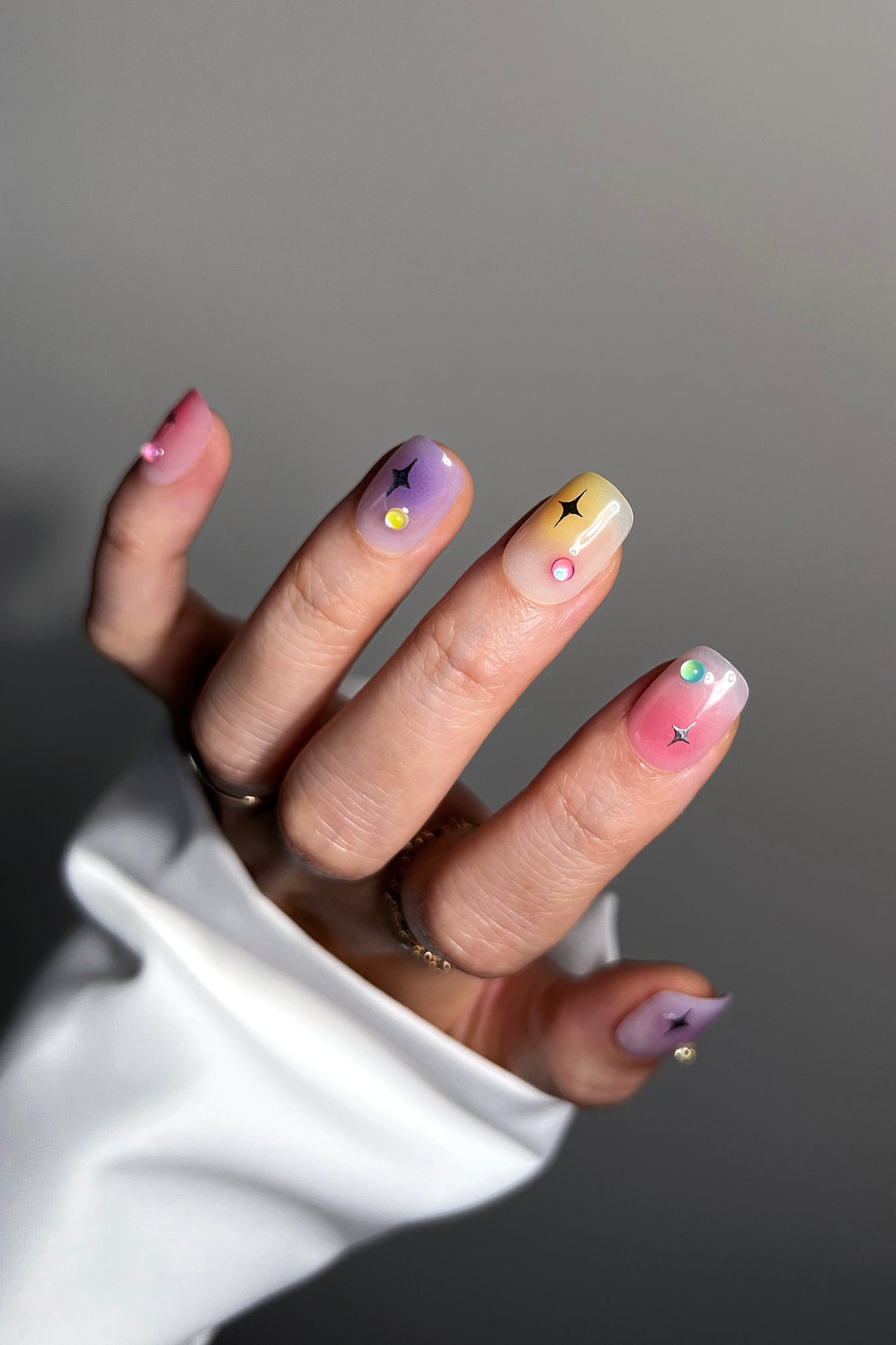 Dewdrop on Rainbow | Pro Handmade Gel Nails