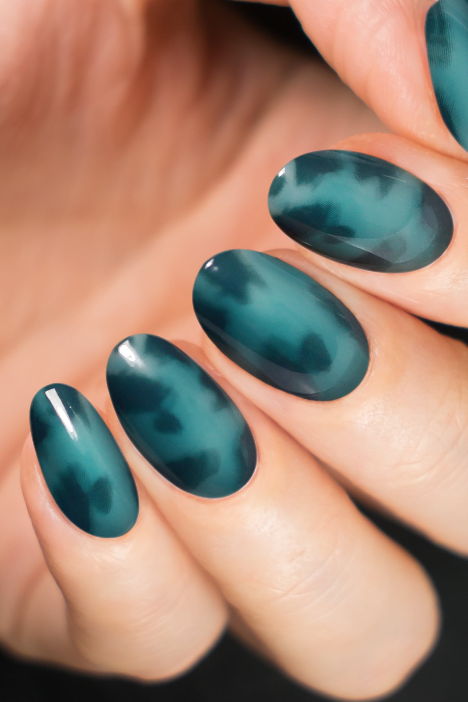 Emerald Amber | Soft & Durable Press-On Nails - Bonmuz